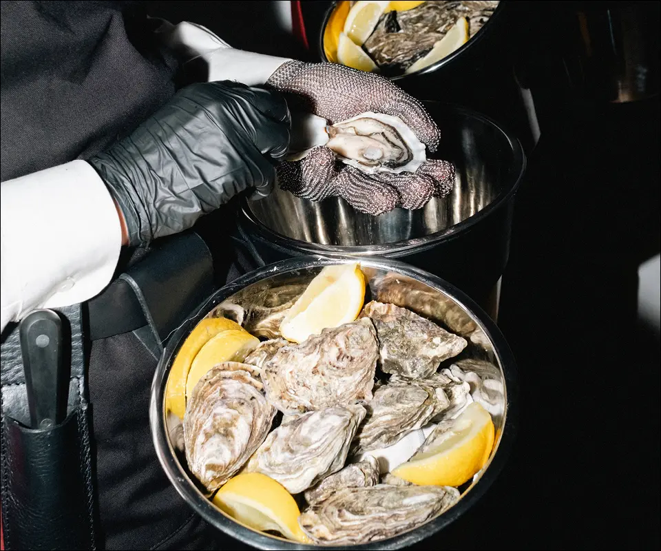 Le Ostriche dal Vivo — Contessa Oyster Catering